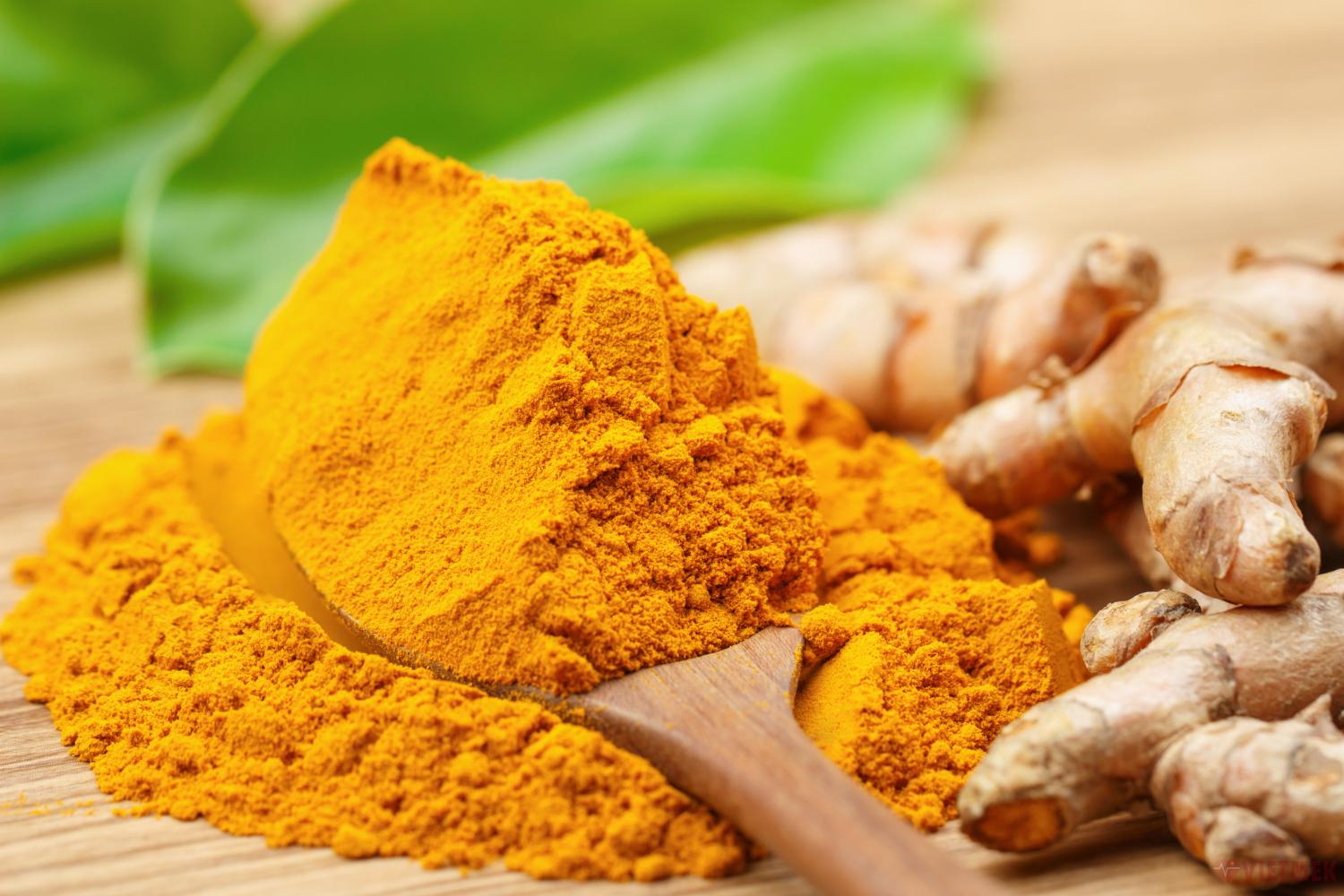 Chứa curcumin, nghệ là một chất chống viêm mạnh mẽ có thể giúp giảm viêm trong đại tràng.