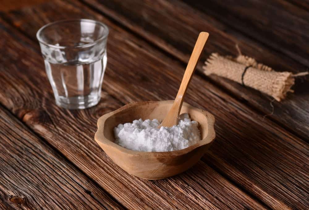 Súc miệng bằng baking soda